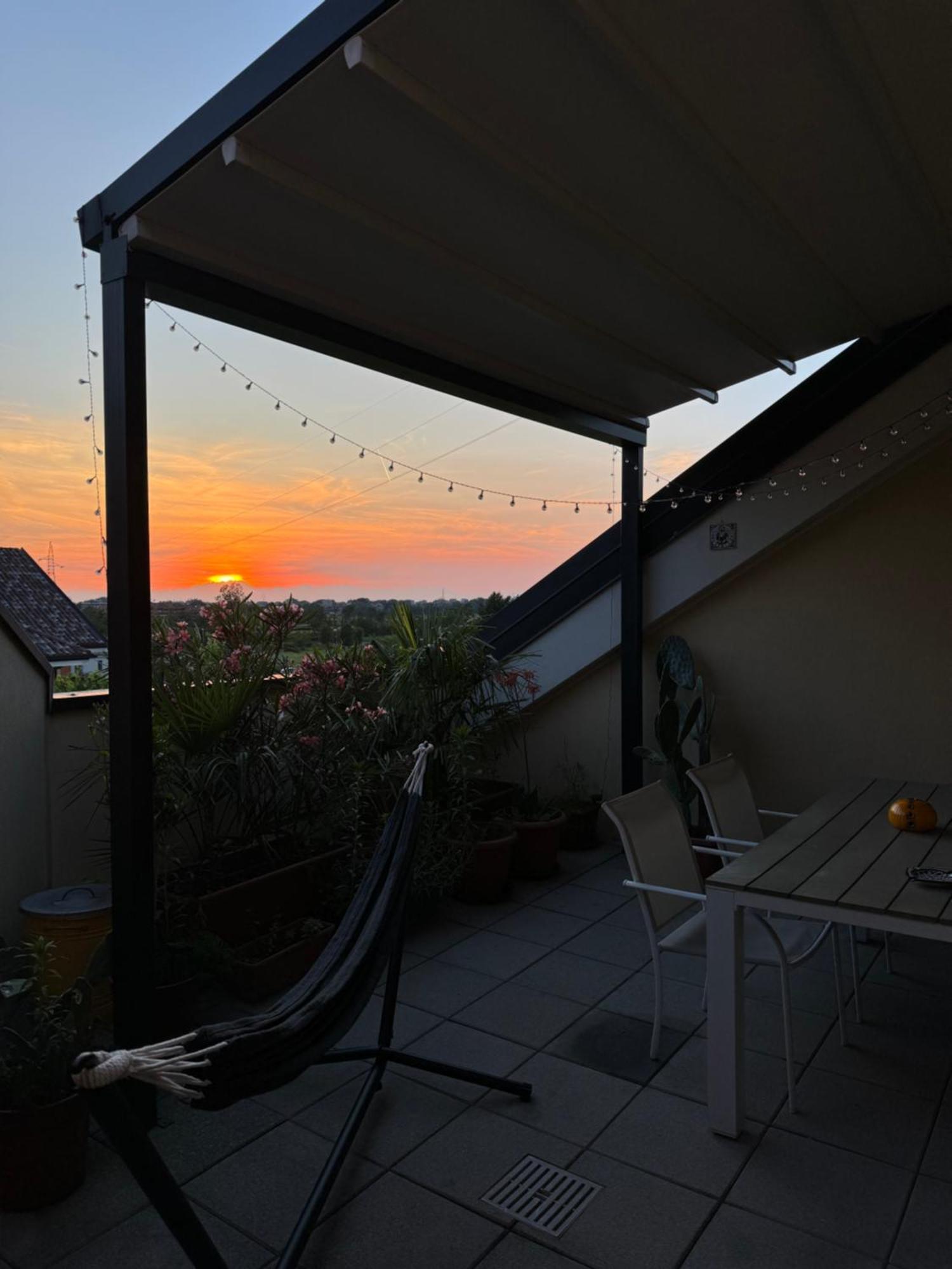 Flat With Terrace Close To Forum And Milanofiori Metro 阿萨哥 外观 照片