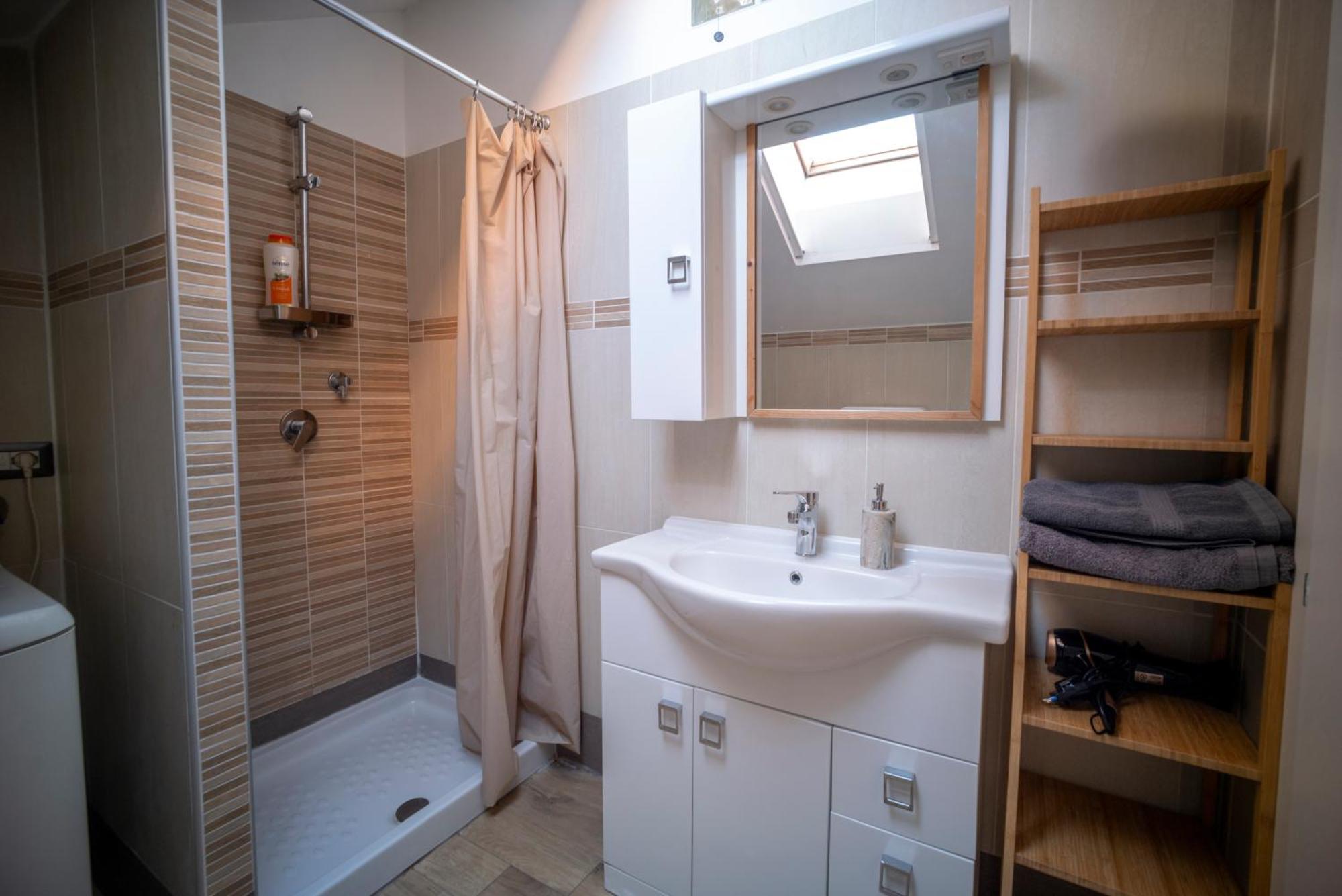 Flat With Terrace Close To Forum And Milanofiori Metro 阿萨哥 外观 照片