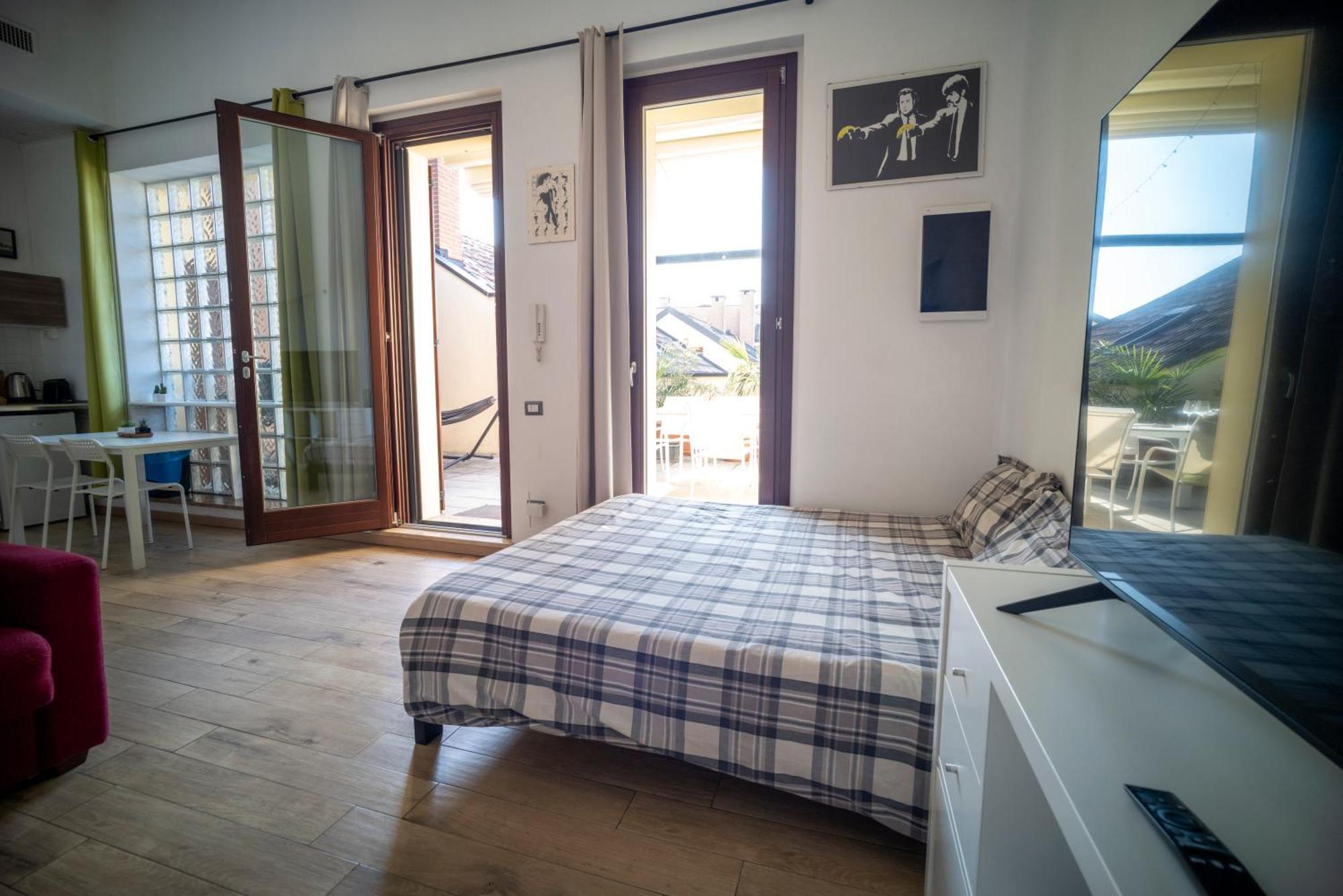 Flat With Terrace Close To Forum And Milanofiori Metro 阿萨哥 外观 照片